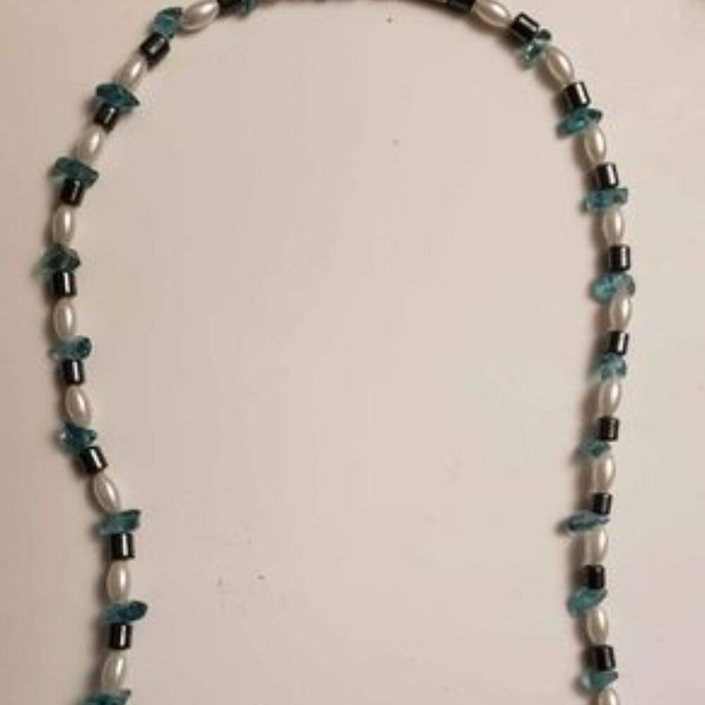 18" Blue & White beaded necklace